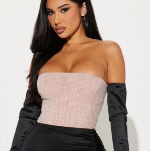 Fashion Nova Shimmering Bodysuit & Matching Arm Bands in Black and Pink